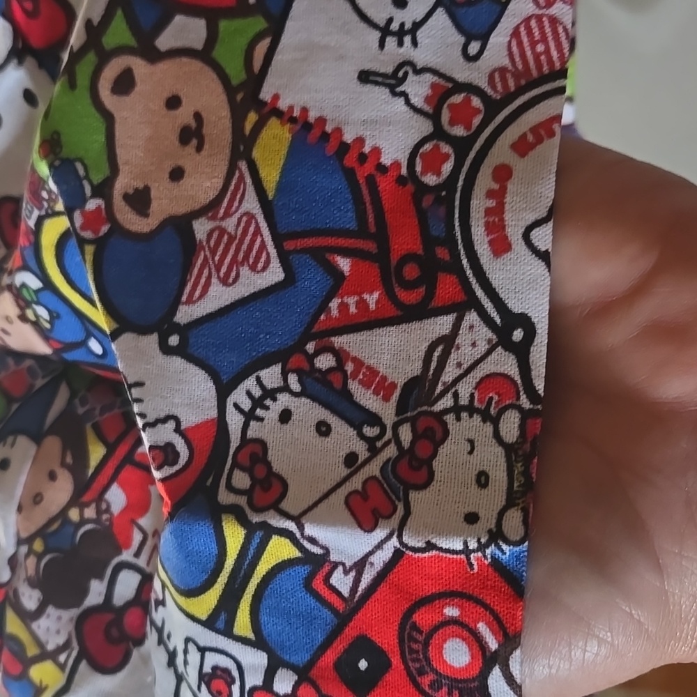 Hello Kitty Scrub Cap - Picture 4 of 4